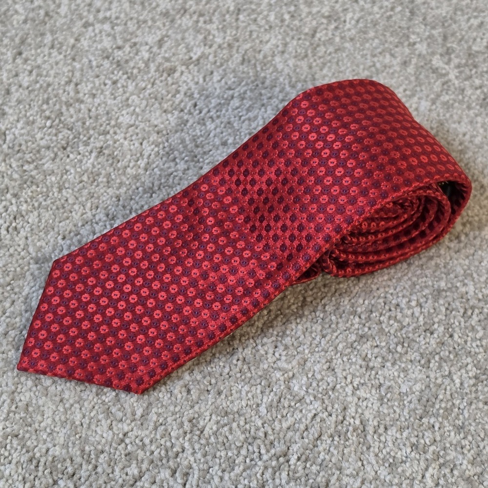 Brioni Men's Red Geometric Silk Tie Made in Italy Luxury Designer Necktie 60"